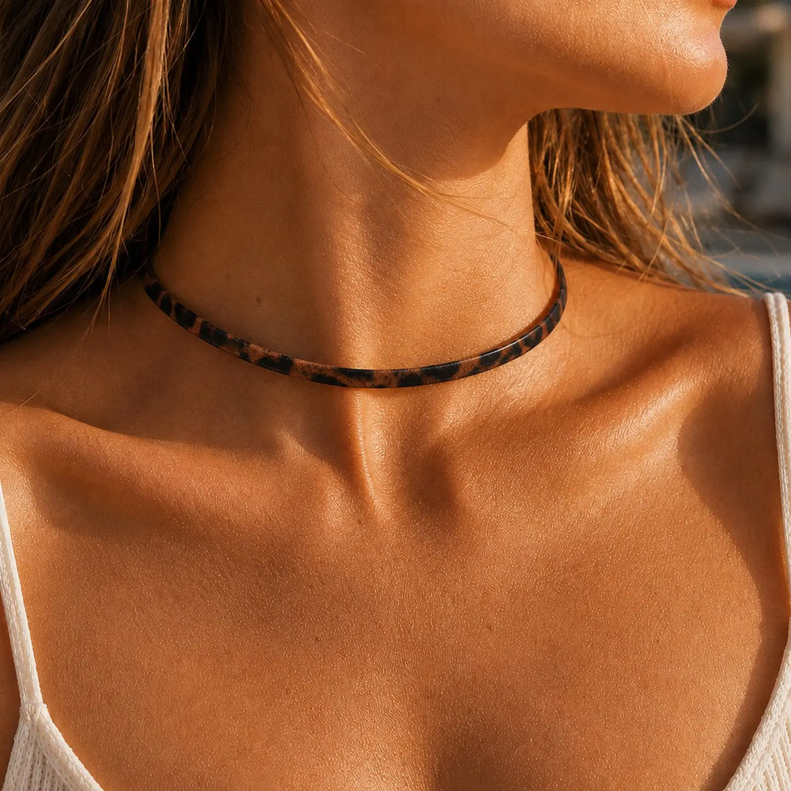 Collier tendance léopard et chaîne os pour femme en acier inoxydable avec breloques fleur et zircon