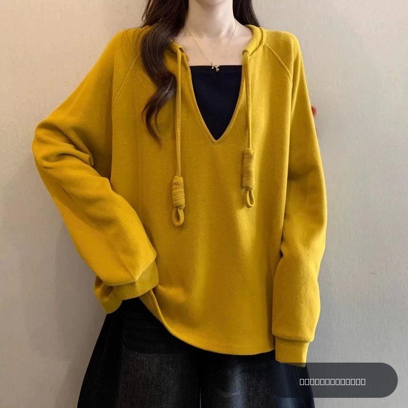 Manteau de grande taille, à la fois décontracté et tendance, idéal pour toutes les occasions. Sweat à capuche avec col en V et cordon de serrage pour femmes. Nouveau haut ample et amincissant, parfait pour l'automne.