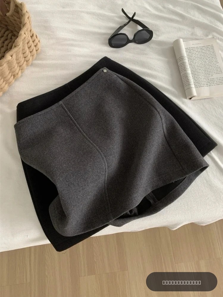 Jupe Courte Épaisse en Laine pour Femme, Style Décontracté, Coupe Slim, Taille Haute, Coupe Trapèze, Idéale pour l'Automne et l'Hiver, Parfaite pour les Trajets Urbains